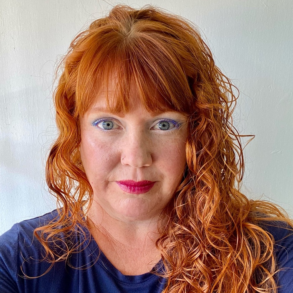 Meet your Posher, Carlye